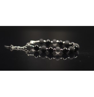 Bracelet noir en perles de verre filé  (poignet 16/17 cm) – Un éclat de couleurs à votre poignet