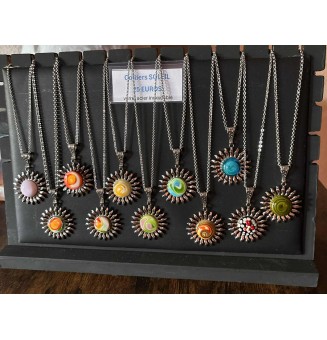 Collier Soleil rouge orange en Acier Inoxydable avec Perle de Verre Filé 44cm