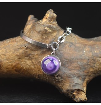Bracelet demi-jonc en acier inoxydable avec cabochon en verre filé – violet