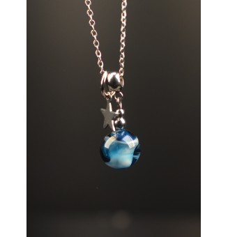 collier étoile 44 +3 cm "bleu pétrole" perles de verre filé au chalumeau