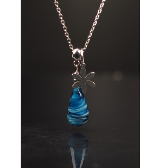 collier fleur 44 +3 cm "bleu pétrole" perles de verre filé au chalumeau