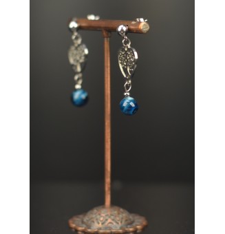 Boucles d'Oreilles en Perles de Verre Bleu Pétrole – Élégance et Modernité