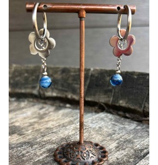 Boucles d'Oreilles creoles en Perles de Verre Bleu Pétrole – Élégance et Modernité