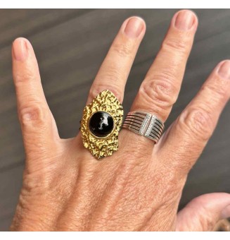 Bague réglable femme en acier inoxydable martelé avec cabochon en verre filé – bijou artisanal fait main Liloo Créations