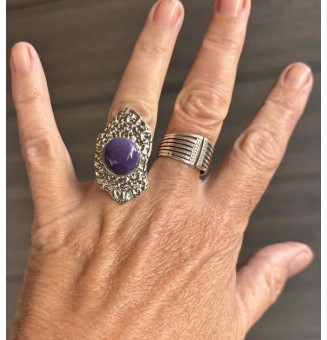 Bague réglable femme en acier inoxydable martelé avec cabochon en verre filé – bijou artisanal fait main Liloo Créations