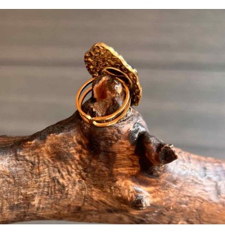Bague réglable femme en acier inoxydable martelé avec cabochon en verre filé – bijou artisanal fait main Liloo Créations