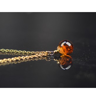 Collier court “éclat ambré” en perle de verre filée – création artisanale - acier inoxydable doré