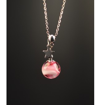 Collier court “Éclat rose” en perle de verre filée – création artisanale