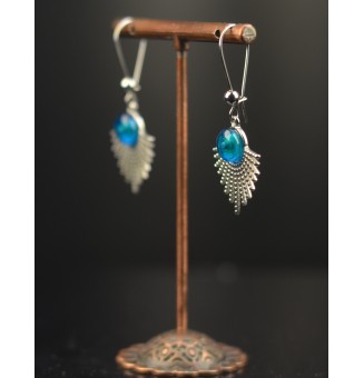 Boucles d’oreilles demi soleil en cabochon de verre filé – l’éclat du bleu vert
