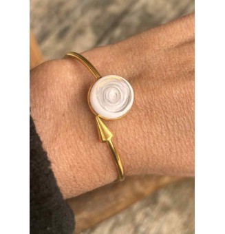 Bracelet pliable en acier inoxydable Doré – Cabochon "blanc" en verre filé - pour petits poignets