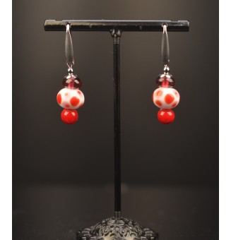 Boucles d’oreilles en acier inoxydable et perles de verre filé – Modèle « Trio de Lumière »