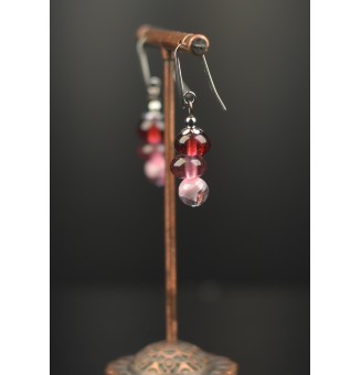 Boucles d’oreilles en acier inoxydable et perles de verre filé – Modèle « Trio de Lumière »