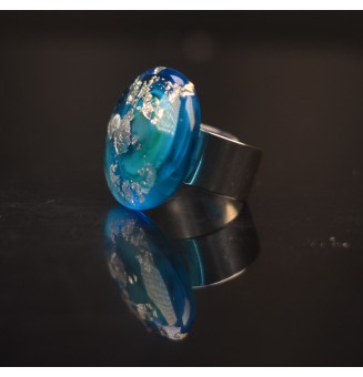Bague réglable en acier inoxydable – Cabochon en verre filé artisanal bleu & vert, feuille d’argent (pièce unique)