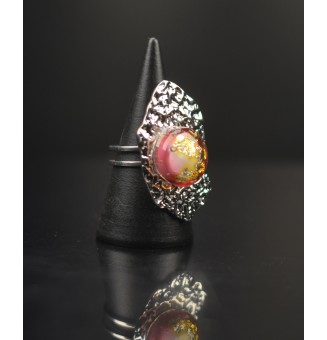 Bague réglable femme en acier inoxydable martelé avec cabochon en verre filé – bijou artisanal fait main Liloo Créations