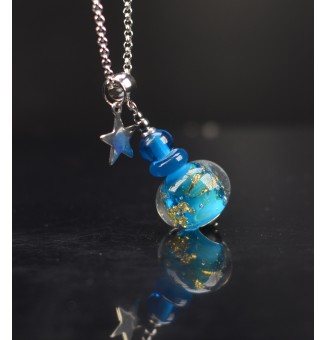 Collier long en perles...