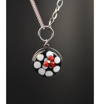 Collier cabochon en verre...