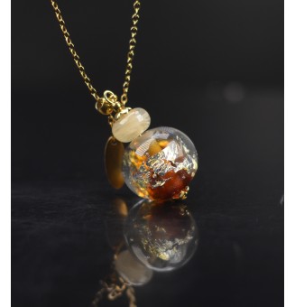 Collier long en perles...