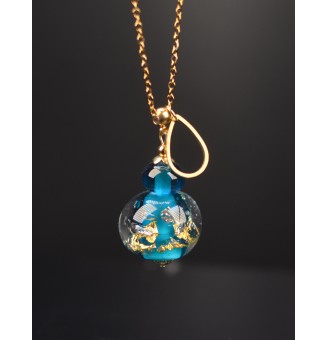 Collier long doré – Perle de verre bleu et feuille d'or & breloque