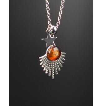 Collier court demi-soleil & perle de verre ambrée – Création artisanale