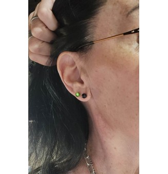 puces d'oreilles noires 6,5 / 7mm Acier Inoxydable en verre