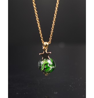 "Élégance Sauvage : Collier Court avec Perle de Verre Artisanale" - acier inoxydable