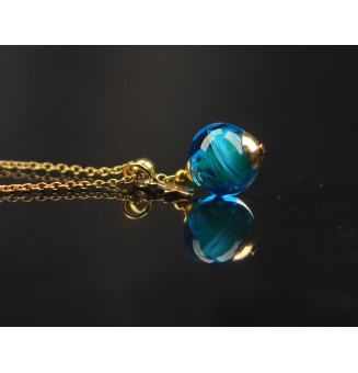Collier court en acier inoxydable doré & perle de verre bleu/Vert – Création artisanale