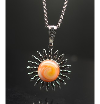 Collier Soleil JAUNE ORANGE en Acier Inoxydable avec Perle de Verre Filé