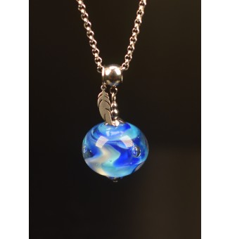 Collier "BLEU" en Perles de Verre et acier inoxydable 72 cm