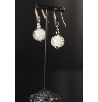 Boucles d’oreilles BLANCHES...