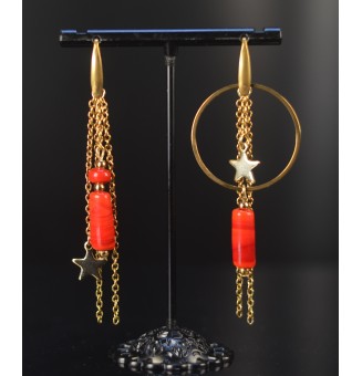 Boucles d’oreilles dépareillées "Rouge" – Tubes en verre filé & acier doré