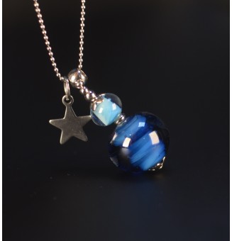 Collier long bleu en verre...