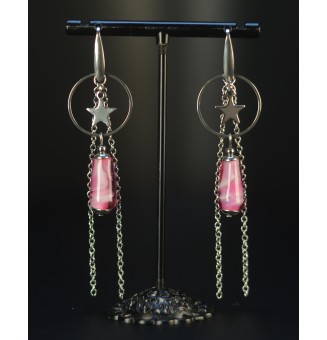 Boucles d’oreilles roses  – Tubes en verre filé & acier inoxydable