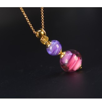 Collier long en perles de verre filé – Dégradé rose, violine et violet – 75 cm – Acier inoxydable doré