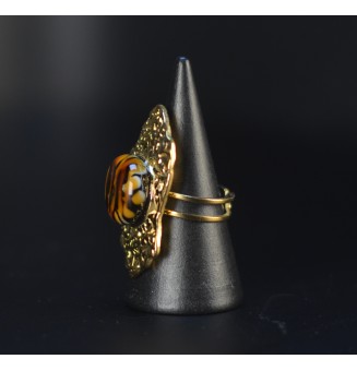 Bague réglable Léopard en acier inoxydable doré martelé avec cabochon en verre filé – bijou artisanal fait main Liloo Créations