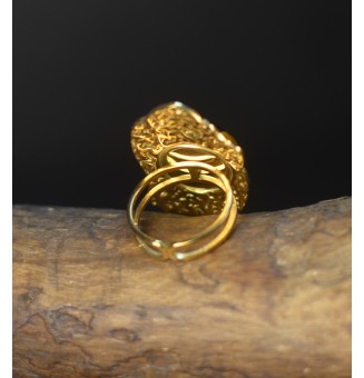 Bague réglable Léopard en acier inoxydable doré martelé avec cabochon en verre filé – bijou artisanal fait main Liloo Créations