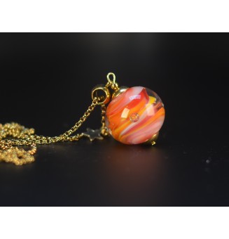 Collier long en verre filé...