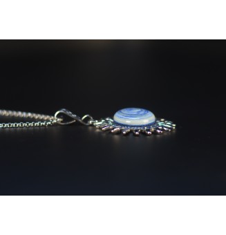 Collier Soleil BLEU tye and die en Acier Inoxydable avec Perle de Verre Filé 44+3 cm