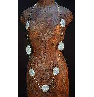 Collier Perles bleu tye and...