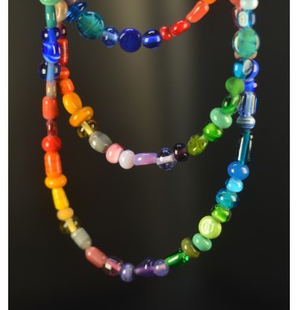 Sautoir d’Exception – 170 Perles de Verre Filé Multicolores – Pièce Maîtresse