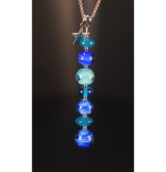 Collier "Éclat de Joie" – Création bleu  en Verre Filé – Pendentif 7 Perles Artisanales
