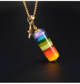 Collier multicolore en verre filé – Perle ovale & acier inoxydable doré