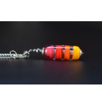 Collier Tube Multicolore & Étoile – Perle de Verre Artisanale Filée au Chalumeau