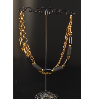 Bracelet multi-rangs doré – Perles de verre artisanales noires