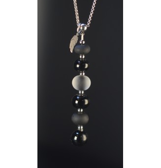 Collier Noir Élégance –...