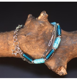 Bracelet multi-rangs argenté et perles de verre bleu turquoise et bleu translucide