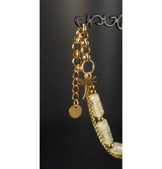 Bracelet multi-rangs ivoire en perles de verre filé – Acier inoxydable doré