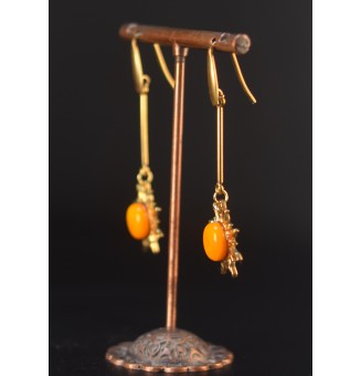 Boucles d’oreilles Soleil – Acier inoxydable doré  & perles de verre jaune oranger artisanales