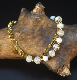 Bracelet Multirangs  & Perles de Verre Filé – Modèle Unique - blanc - acier inoxydable doré