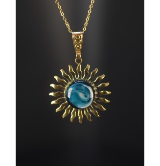 Collier Soleil bleu pétrole...