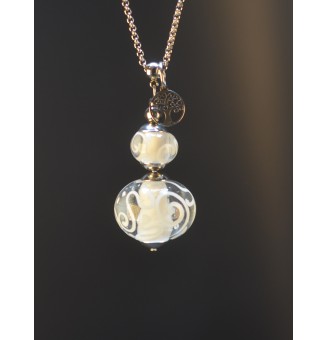 Collier long blanc et...